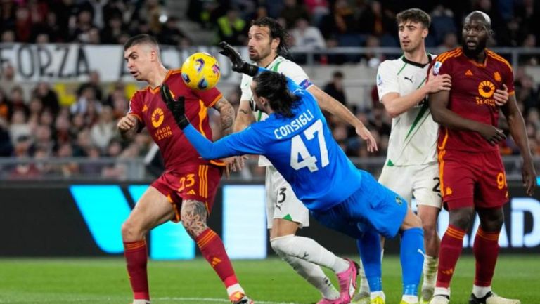 La Roma sigue imparable con De Rossi