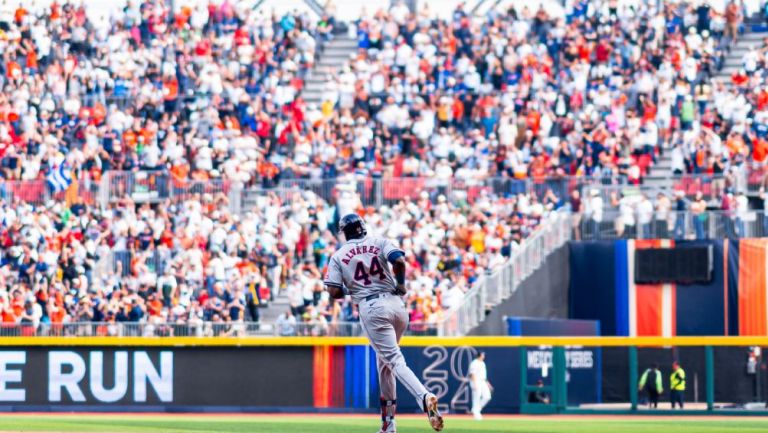 Afición mexicana responde de gran manera en el Alfredo Harp Helú para el Mexico City Series