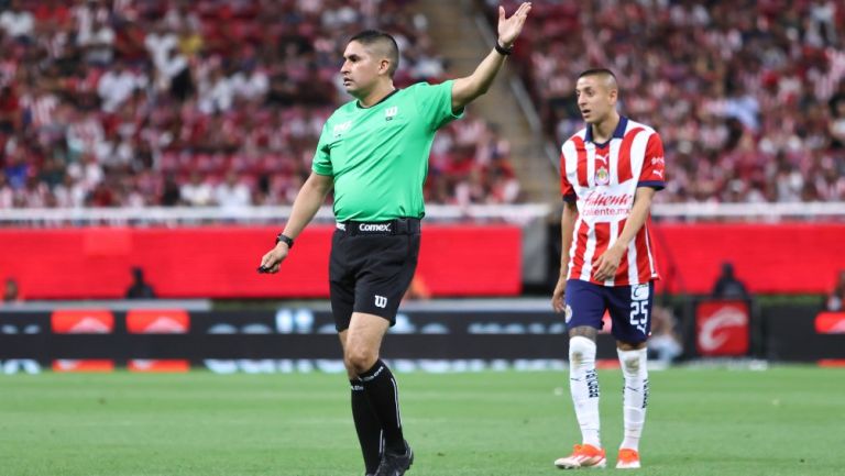 Comisión de Arbitraje revela audios del VAR y explica decisión para anular el gol de Pavel Pérez 