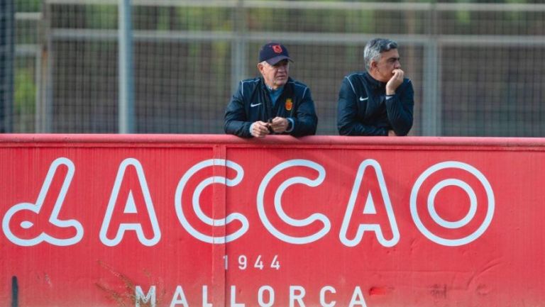 Javier Aguirre está por salir de Mallorca