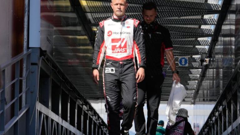 Steiner criticó a Magnussen por choque con Checo