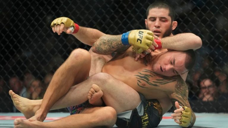 UFC 302: Makhachev retiene el título de peso ligero con una sumisión sobre Dustin Poirier