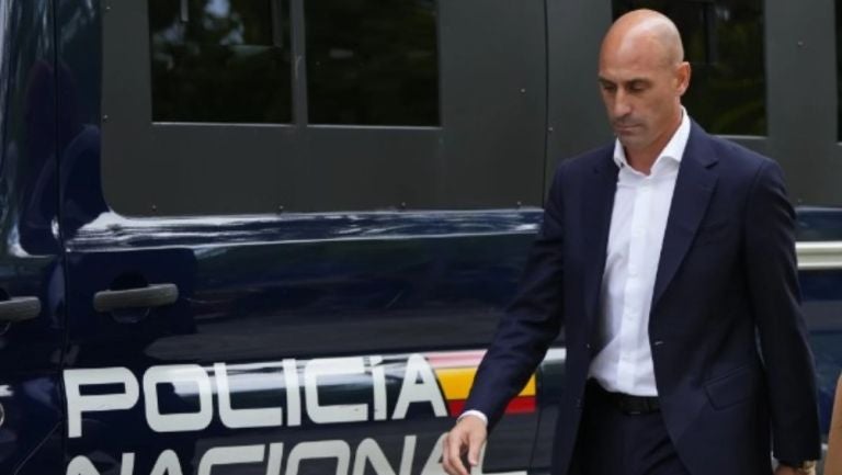 Luis Rubiales irá a juicio por beso a Jenni Hermoso en febrero de 2025