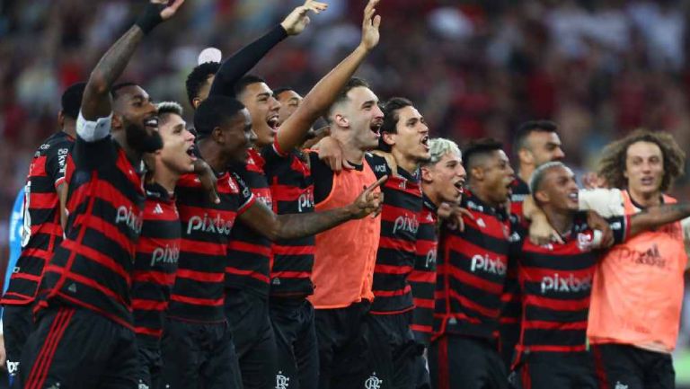 Fluminense cae en el Clásico Fla-Flu y se hunde más en el Brasileirao