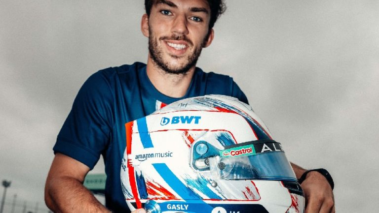 Pierre Gasly y su casco del PSG