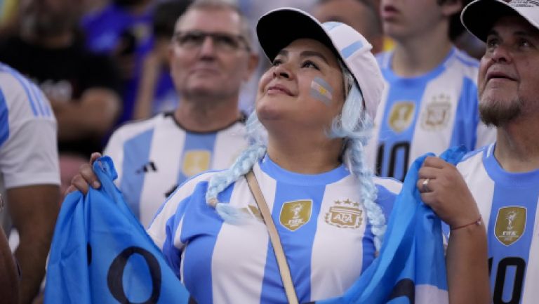 Afición de Argentina se desata