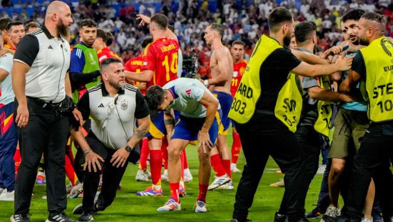 Álvaro Morata pone calma tras golpe