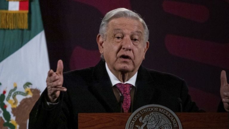 AMLO hace responsable al Estado por caso de Ayotzinapa, "ocultaron verdades"