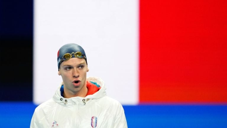 León Marchand impuso otro récord olímpico en natación