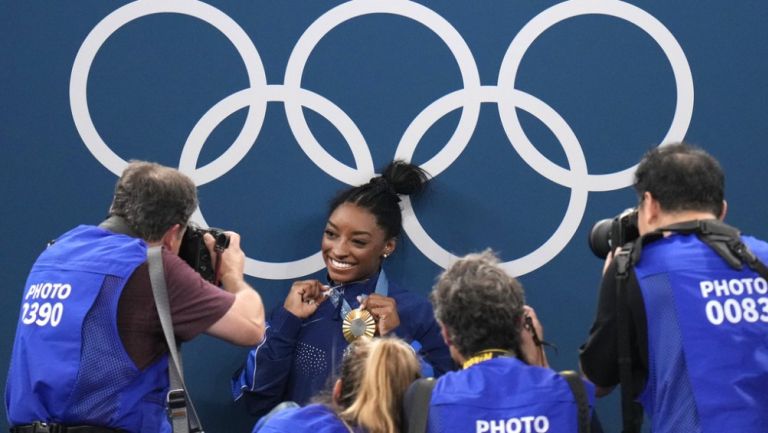 Simone Biles hace dura crítica a la prensa