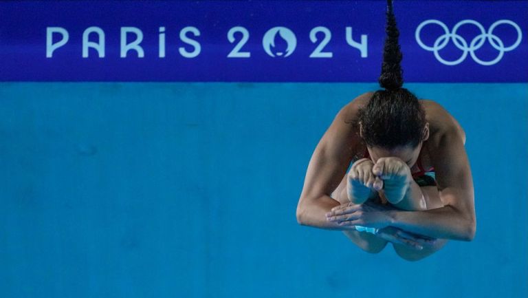 Gabriela Agúndez durante uno de sus clavados en la Final