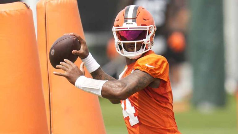 Deshaun Watson seguirá sin actividad con los Browns en la pretemporada