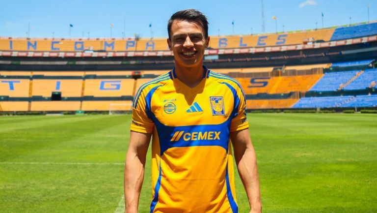 ¡Oficial! Tigres anuncia fichaje de Osvaldo Rodríguez