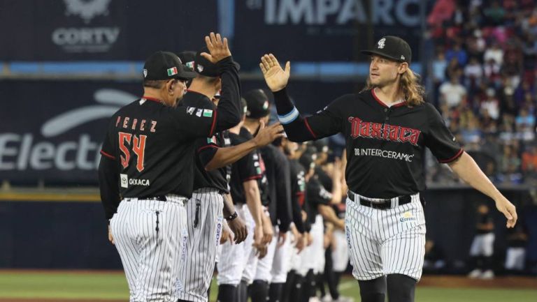 En duelo de remontadas, Guerreros se lleva el Juego 3 y pone a Diablos sobre las cuerdas