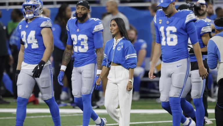 Diana Flores en el Ford Field 