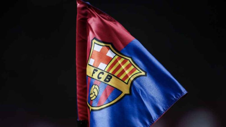 UEFA multa al Barcelona por gritos racistas durante partido de Champions League