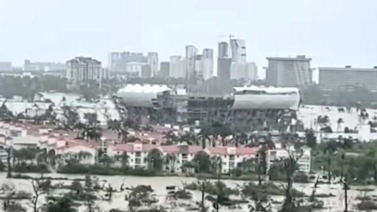 El recinto del Abierto Mexicano del Tenis se encuentra dañado por huracán John 