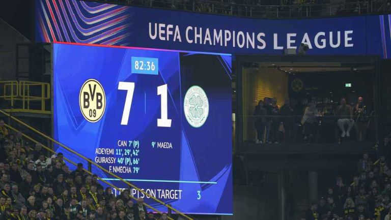 Karim Adeyemi comanda goleada de Borussia Dortmund de 7-1 ante Celtic