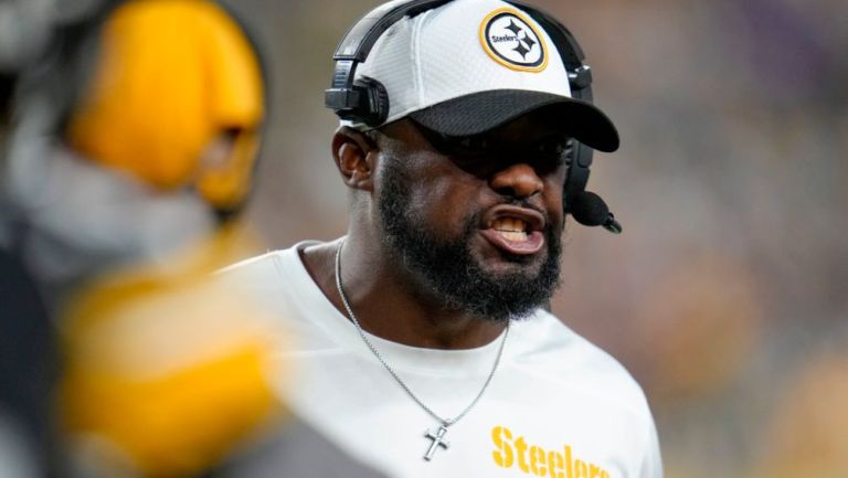 NFL: Mike Tomlin pide que su equipo 'deje de patear su propio trasero'