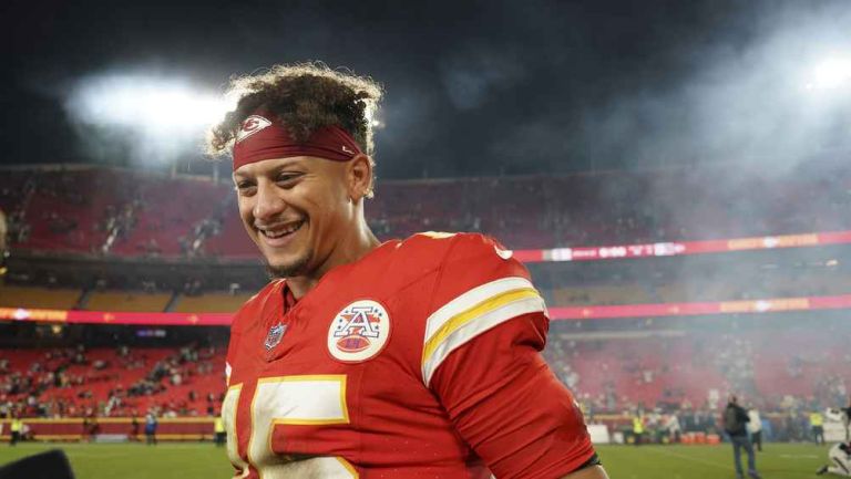 Kansas City Chiefs acechan récord invicto de los New England Patriots