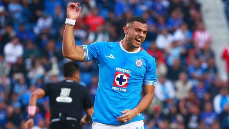 Giakoumakis ya es el jugador mejor valuado de la Liga MX tras sus actuaciones con Cruz Azul; aumentó valoración en 1.1 MDD 