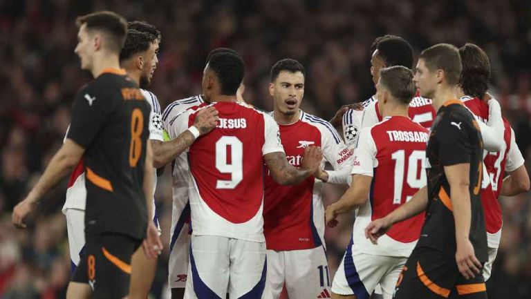 Arsenal vence con lo mínimo al Shakhtar para mantener el invicto en Champions