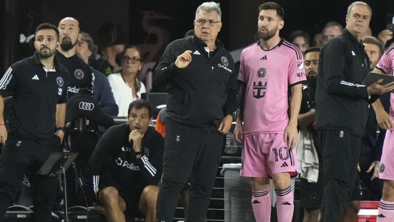 “Es el mejor del mundo”: Gerardo ‘Tata’ Martino y Jordi Alba sobre la ausencia de Messi en el Balón de Oro