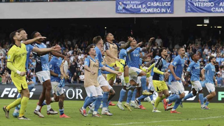 El líder de la Serie A, Napoli, consiguió gol tardío para vencer 1-0 al Lecce