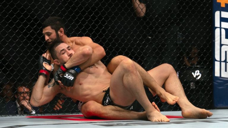 UFC 308: Robert Whittaker sufrió escalofriante lesión tras pelea Khamzat Chimaev 