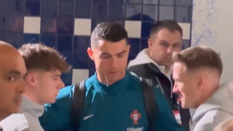 Zielinski es criticado por una foto con Cristiano Ronaldo