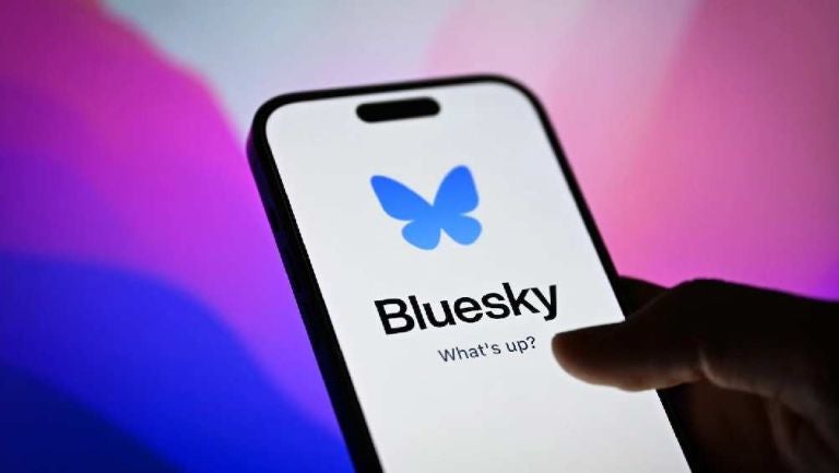 Conoce Bluesky Social, la red social que amenaza con sustituir a X  