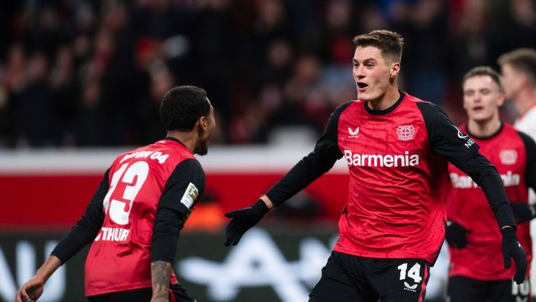 Hat Trick de Patrik Schick, comanda la remontada del Leverkusen