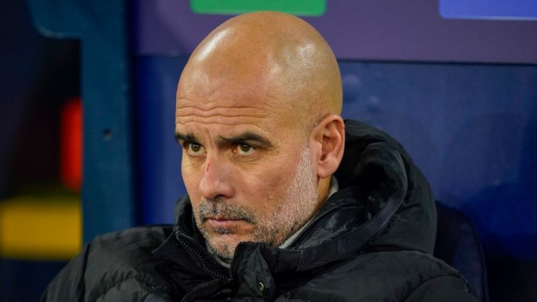 ¿Por qué Pep Guardiola salió con heridas en el rostro a conferencia de prensa?